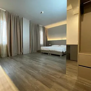 4* Отель Albatros